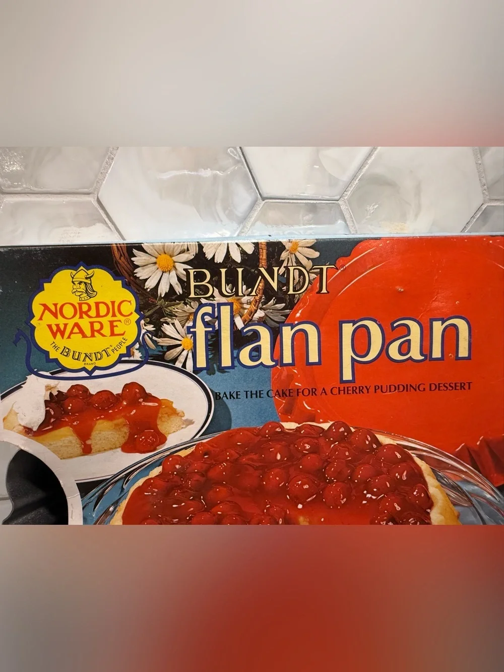 Nordicware Vintage Flan Bundt Pan Original Box & Booklet 1970’s Vintage
